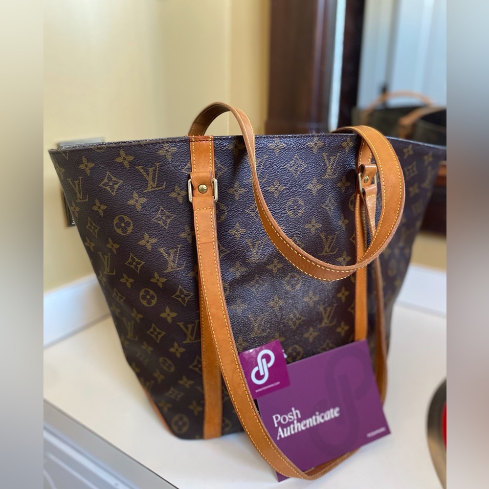 Louis Vuitton Monogram Shoulder Bag - Picture 10 of 13